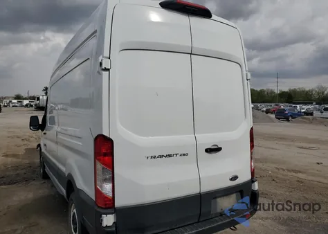 2021 Ford Transit T-250 z USA, uszkodzony, nr VIN 1FTBR1X84MKA46389